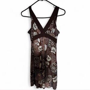 Vintage Brown floral print mini dress with V-neckline and straps